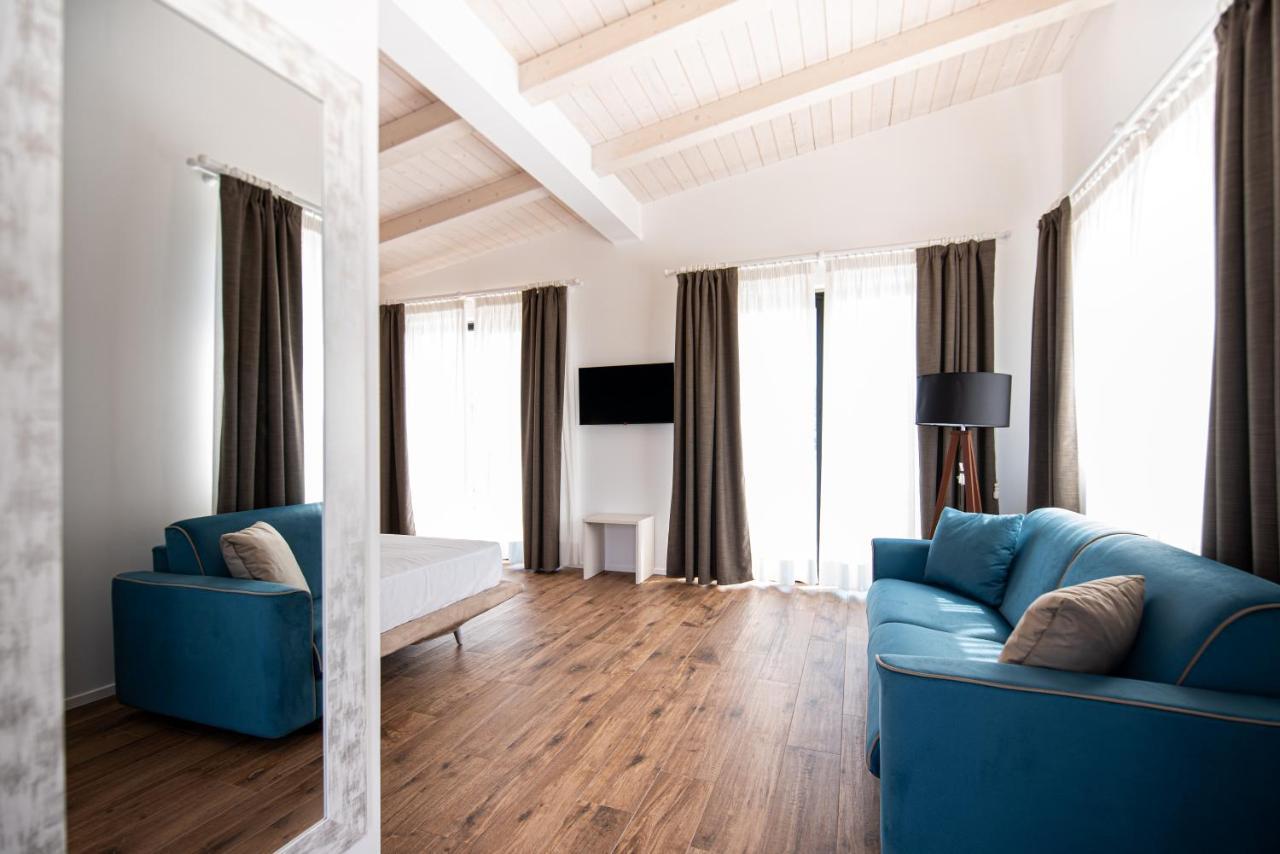 La Perla Relais Bed & Breakfast Нумана Екстериор снимка